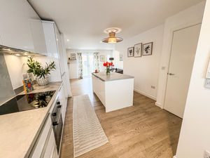 Photo 8- click for photo gallery